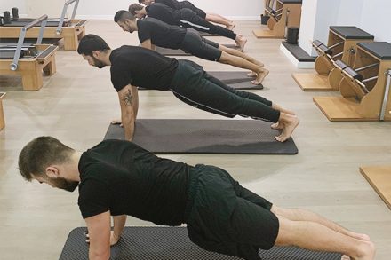 ejercicios pilates suelo en A Coruña